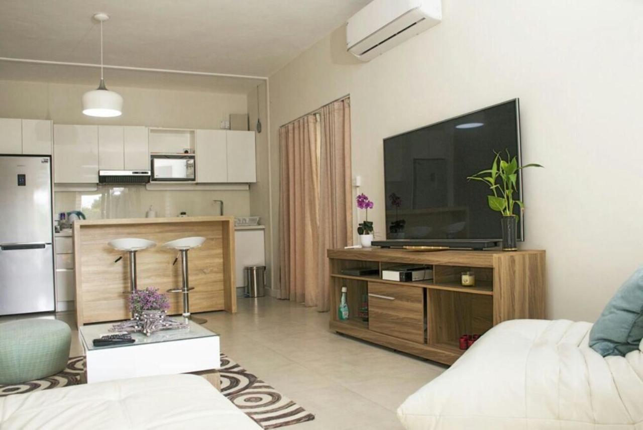 Luxury Modern 2-Bed Apartment Pereybere Гранд Байе Екстериор снимка