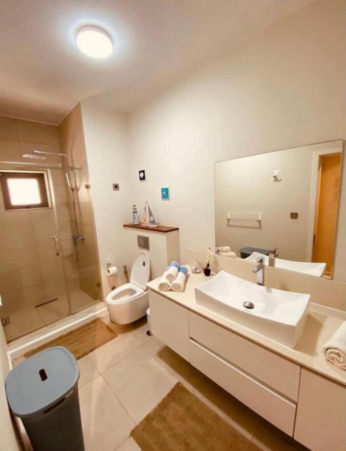 Luxury Modern 2-Bed Apartment Pereybere Гранд Байе Екстериор снимка